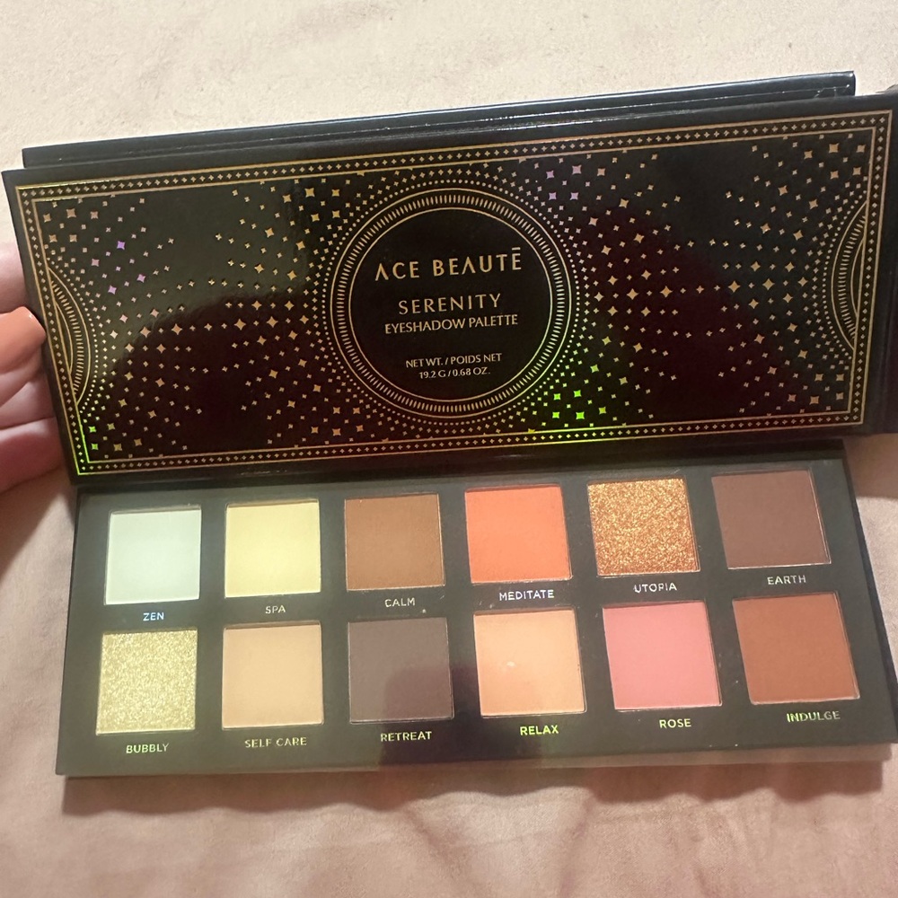 Ace Beaute Serenity Eyeshadow Palette - Multicolor